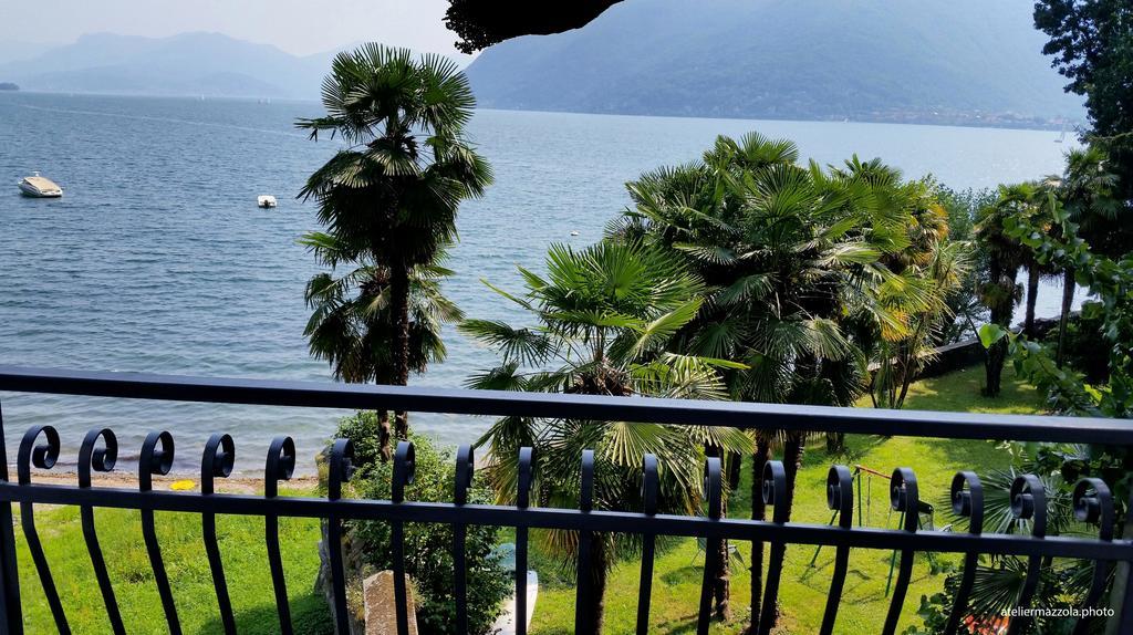 Bella Casa Alla Spiaggia Tronzano Lago Maggiore Exterior foto
